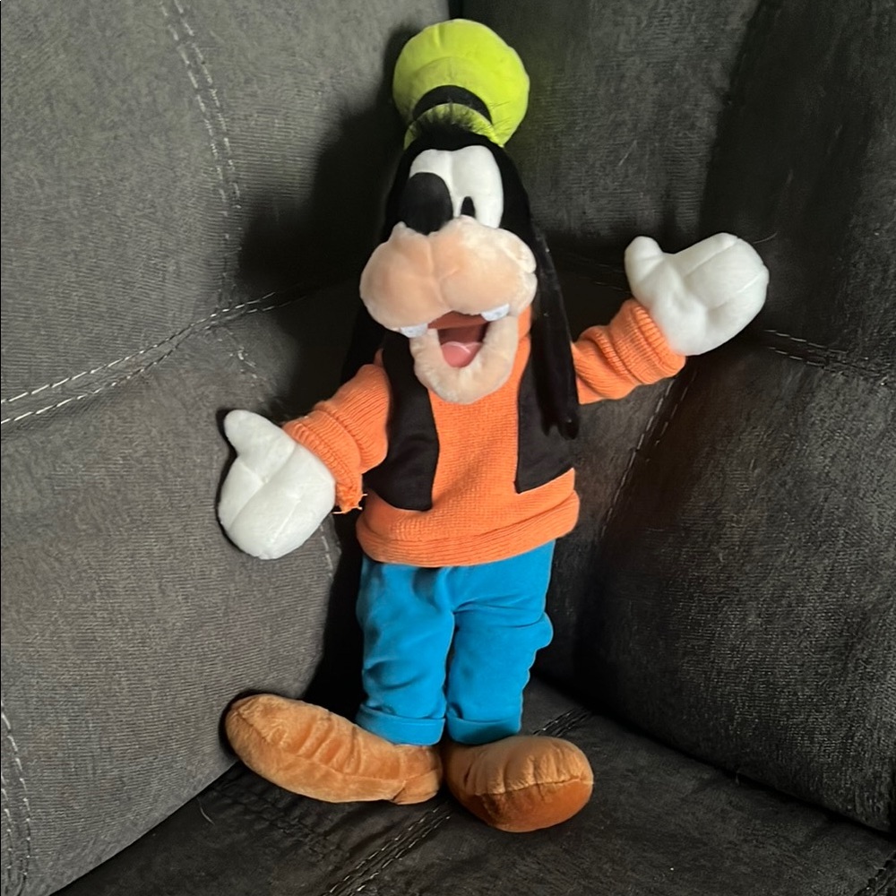 Disney Goofy Plush